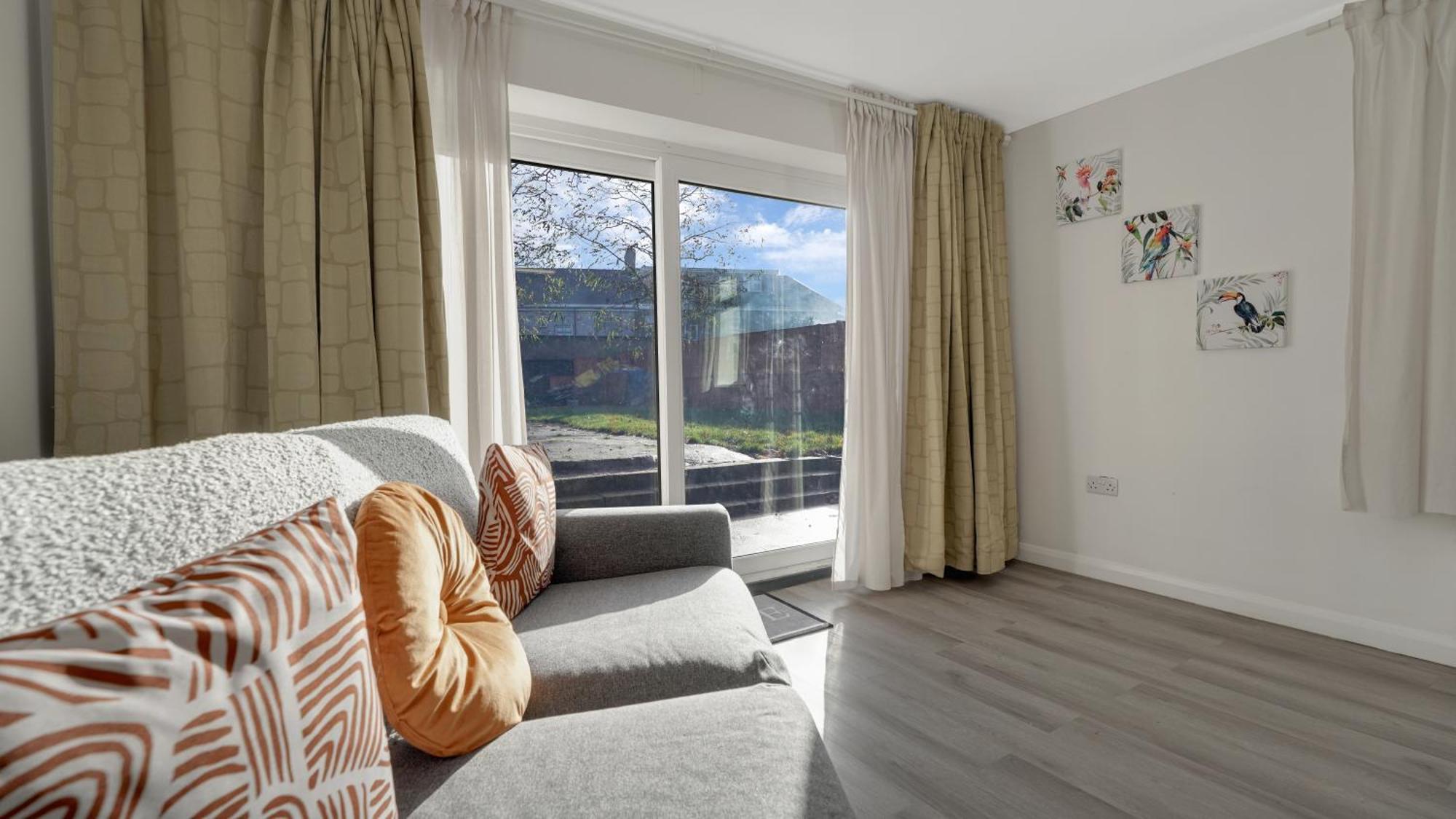 Comfy Double En-Suite Room In Barking Баркинг Екстериор снимка